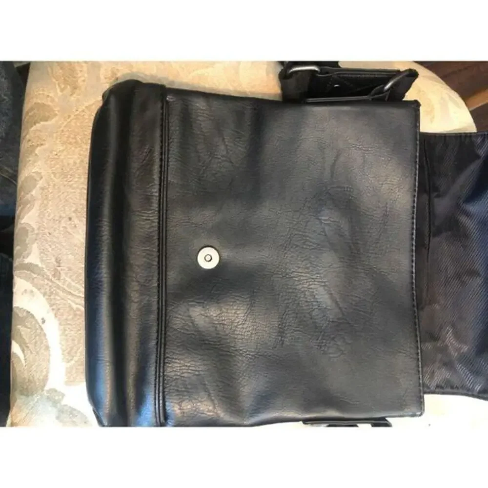 Kenneth Cole Reaction‎ Black Leather Messenger Bag Crossbody mBusiness Satchel